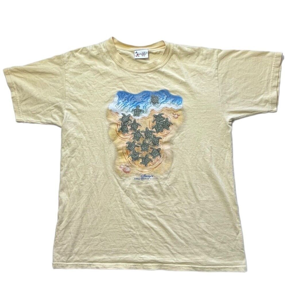 Vintage Disney Shirt Large Vero Beach Resort T-Shirt Distressed Faded Preppy
